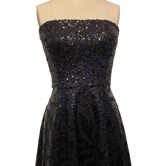 Dress the population Ruby Sequin Dress - Picture 5 of 9